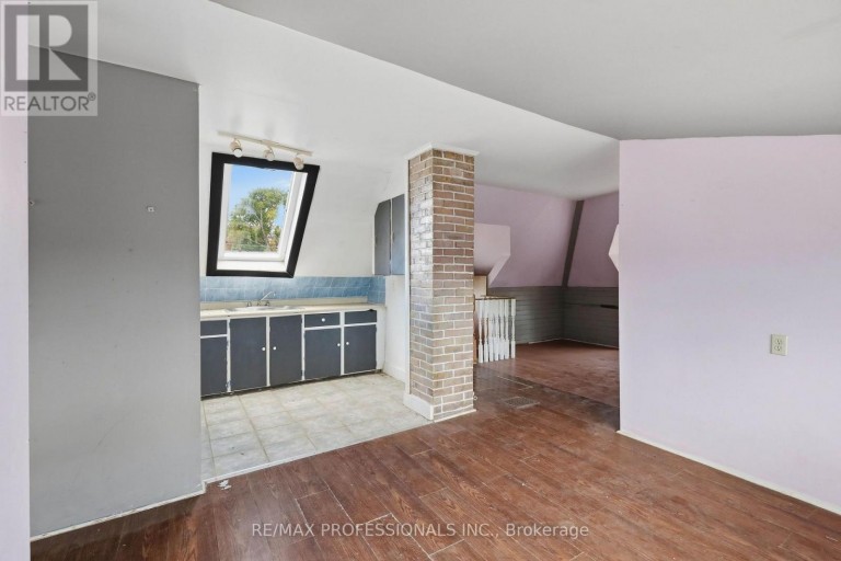 26 ARTHUR AVENUE, St. Thomas, Ontario, N5P3L2