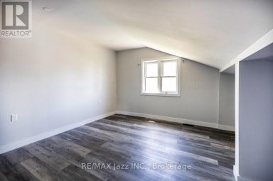2216 HIGHWAY 2 Clarington Ontario photo 13