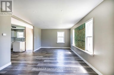 2216 HIGHWAY 2 Clarington Ontario photo 17