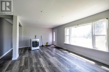 2216 HIGHWAY 2 Clarington Ontario photo 5