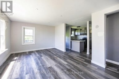 2216 HIGHWAY 2 Clarington Ontario photo 7