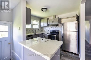 2216 HIGHWAY 2 Clarington Ontario photo 8