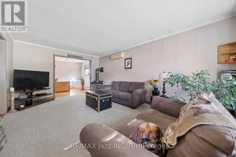 210 MURRAY DRIVE, Aurora (Aurora Highlands), Ontario, L4G2C5