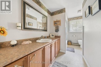 210 MURRAY DRIVE Aurora (Aurora Highlands) Ontario photo 21