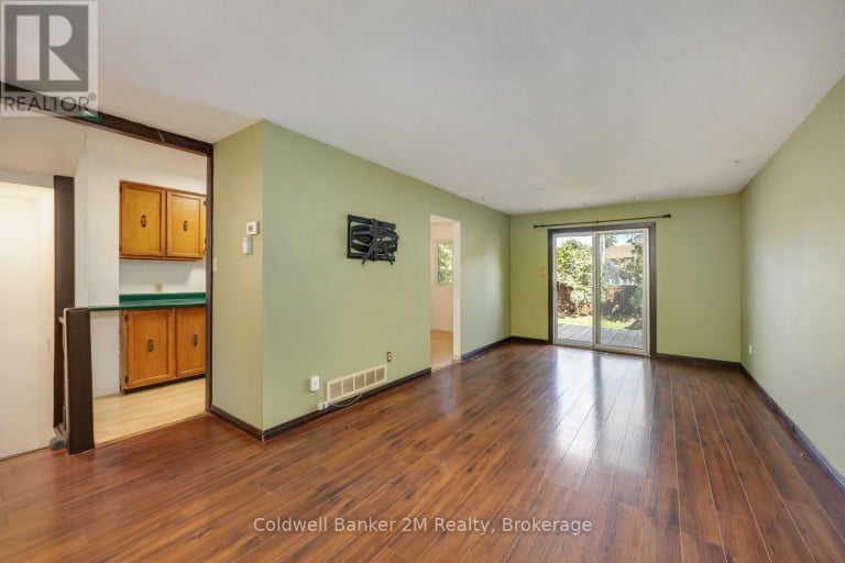 1161 TROWBRIDGE COURT, Oshawa (Centennial), Ontario, L1G7H1