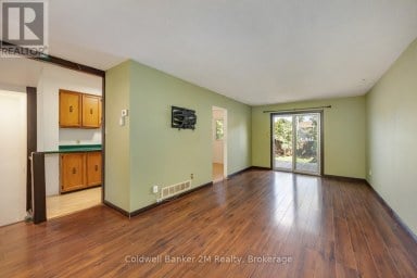 1161 TROWBRIDGE COURT Oshawa (Centennial) Ontario photo 2