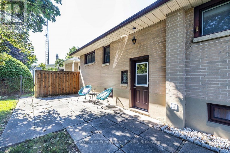 403 ROSSMOUNT AVENUE, Oshawa (Northglen), Ontario, L1J3K5