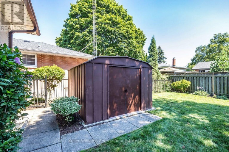 403 ROSSMOUNT AVENUE, Oshawa (Northglen), Ontario, L1J3K5