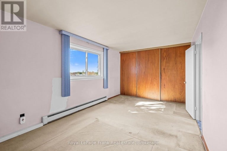 18 REYGATE COURT, Ajax (South East), Ontario, L1S2S9