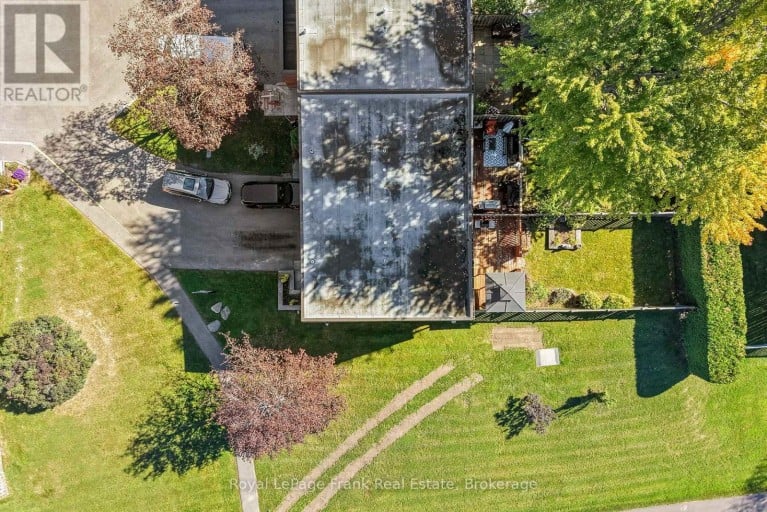 18 REYGATE COURT, Ajax (South East), Ontario, L1S2S9