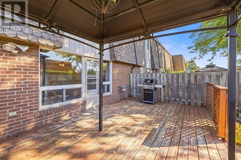 18 REYGATE COURT, Ajax (South East), Ontario, L1S2S9