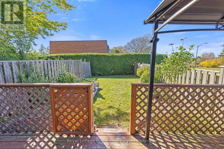 18 REYGATE COURT, Ajax (South East), Ontario, L1S2S9