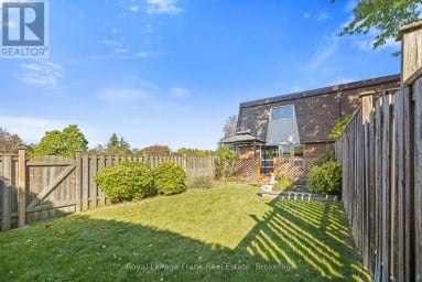18 REYGATE COURT Ajax (South East) Ontario photo 32