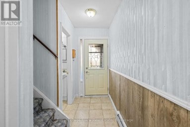 18 REYGATE COURT Ajax (South East) Ontario photo 4