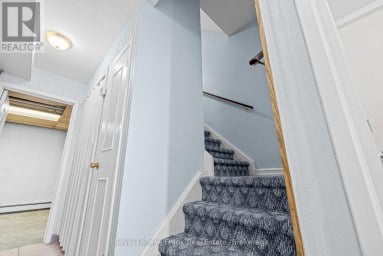 18 REYGATE COURT Ajax (South East) Ontario photo 6