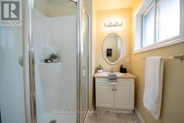 57 INDIAN TRAIL, Kawartha Lakes (Lindsay), Ontario, K9V4R6