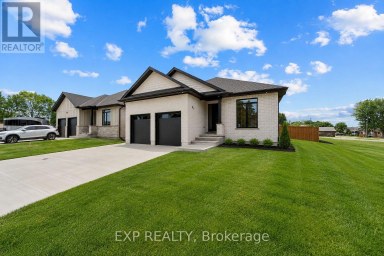 404 ERIE STREET Warwick (Watford) Ontario photo 1