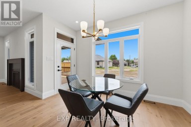 404 ERIE STREET Warwick (Watford) Ontario photo 14