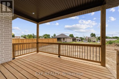 404 ERIE STREET Warwick (Watford) Ontario photo 15