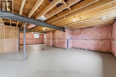 404 ERIE STREET Warwick (Watford) Ontario photo 30