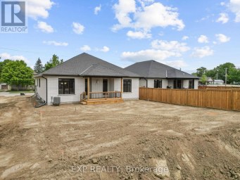 404 ERIE STREET Warwick (Watford) Ontario photo 35