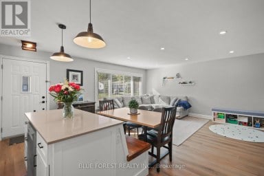 106 HAROLD CT COURT Lucan Biddulph (Lucan) Ontario photo 10