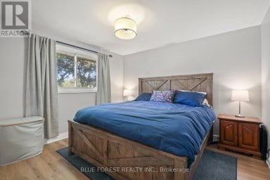 106 HAROLD CT COURT Lucan Biddulph (Lucan) Ontario photo 19