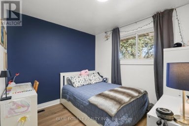 106 HAROLD CT COURT Lucan Biddulph (Lucan) Ontario photo 22