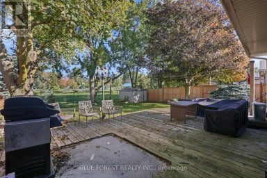 106 HAROLD CT COURT Lucan Biddulph (Lucan) Ontario photo 39