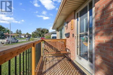 106 HAROLD CT COURT Lucan Biddulph (Lucan) Ontario photo 4