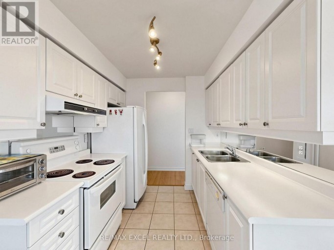 2010 - 1 REAN DRIVE, Toronto (Bayview Village), Ontario, M2K3C1