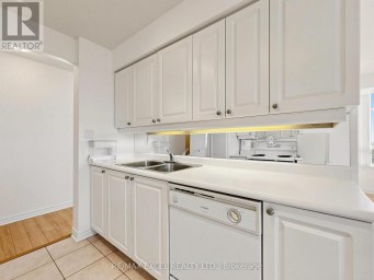 2010 - 1 REAN DRIVE Toronto (Bayview Village) Ontario photo 14