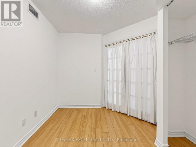 2010 - 1 REAN DRIVE, Toronto (Bayview Village), Ontario, M2K3C1