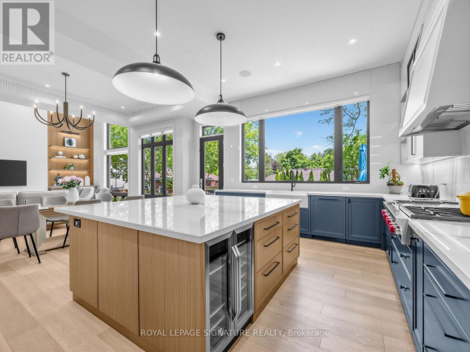 73 STARLIGHT CRESCENT, Richmond Hill (Mill Pond), Ontario, L4C4X3