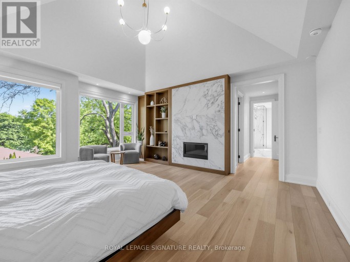 73 STARLIGHT CRESCENT, Richmond Hill (Mill Pond), Ontario, L4C4X3