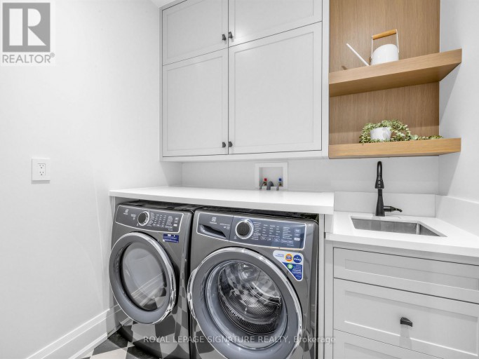 73 STARLIGHT CRESCENT, Richmond Hill (Mill Pond), Ontario, L4C4X3