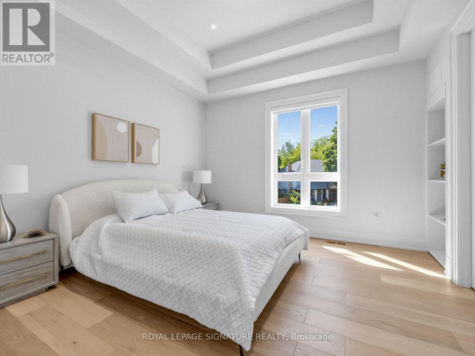 73 STARLIGHT CRESCENT, Richmond Hill (Mill Pond), Ontario, L4C4X3