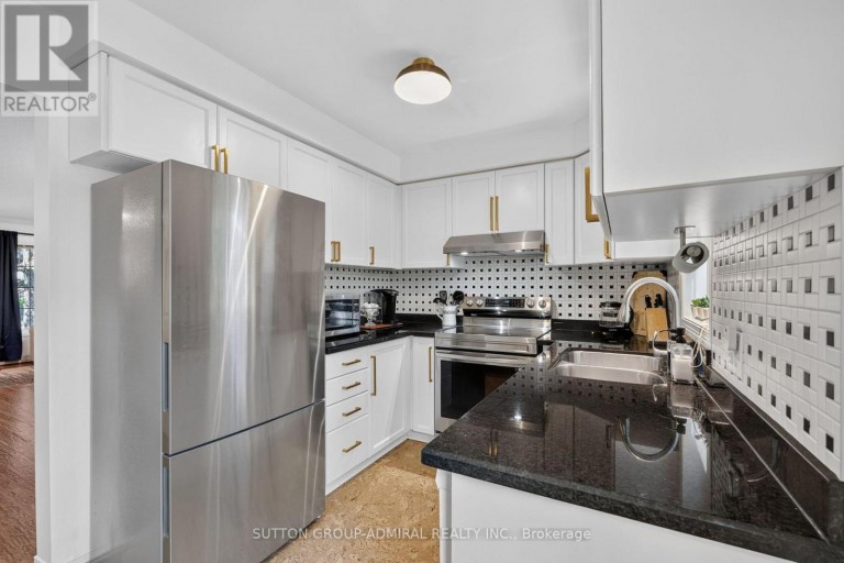 359 JOHN WEST WAY, Aurora (Bayview Wellington), Ontario, L4G7J7