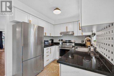 359 JOHN WEST WAY Aurora (Bayview Wellington) Ontario photo 11