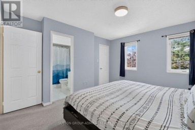 359 JOHN WEST WAY Aurora (Bayview Wellington) Ontario photo 14