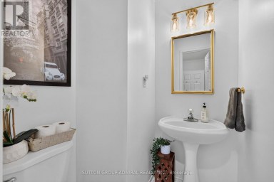 359 JOHN WEST WAY Aurora (Bayview Wellington) Ontario photo 19