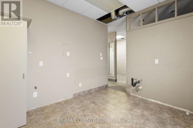 66 Dundas Street E, Belleville (belleville Ward) Ontario