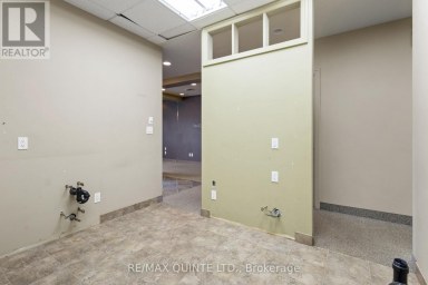 66 Dundas Street E, Belleville (belleville Ward) Ontario