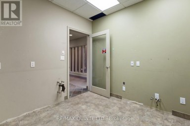 66 Dundas Street E, Belleville (belleville Ward) Ontario