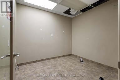 66 Dundas Street E, Belleville (belleville Ward) Ontario