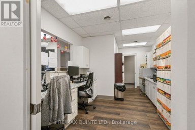 66 Dundas Street E, Belleville (belleville Ward) Ontario