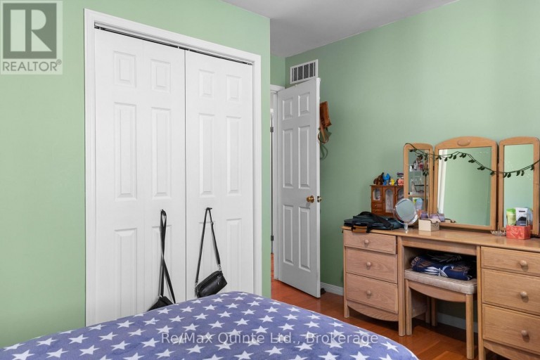 49 NORTH SHORE LANE, Centre Hastings, Ontario, K0K2K0