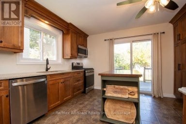 1118 HUNTINGTON CIRCLE Peterborough (Otonabee Ward 1) Ontario photo 16