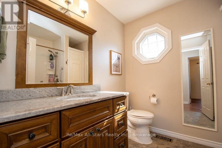 1118 HUNTINGTON CIRCLE, Peterborough (Otonabee Ward 1), Ontario, K9K2A8