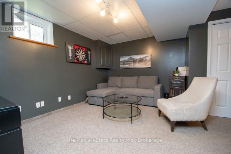 1118 HUNTINGTON CIRCLE, Peterborough (Otonabee Ward 1), Ontario, K9K2A8